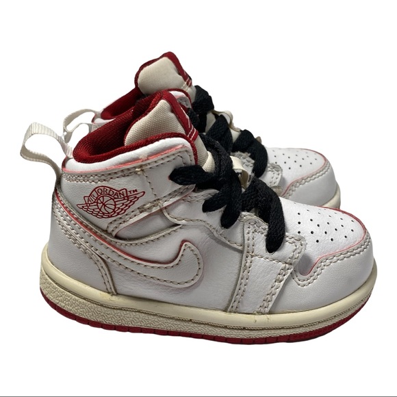 Toddler Boy’s Nike Air Jordan Shoes Sneakers Size 5C 640735-103 - Picture 1 of 8